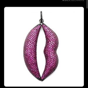 Pave’ Lips Chunky Necklace